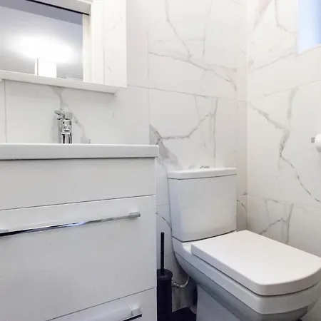 Lägenhet Spacious Luxury & Sophisticated In Rathmines W/ Parking Sleeps 4 Dublin